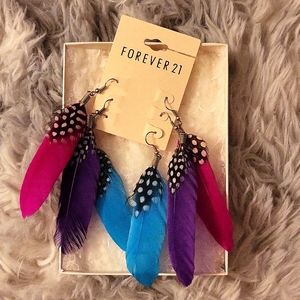 NWT Forever 21 Feather Earrings